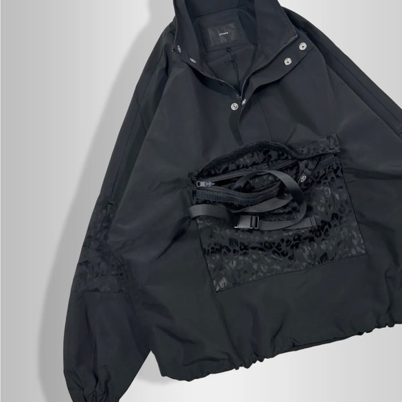 STAMPD Packable Pullover Jacket - Picture 9 of 9